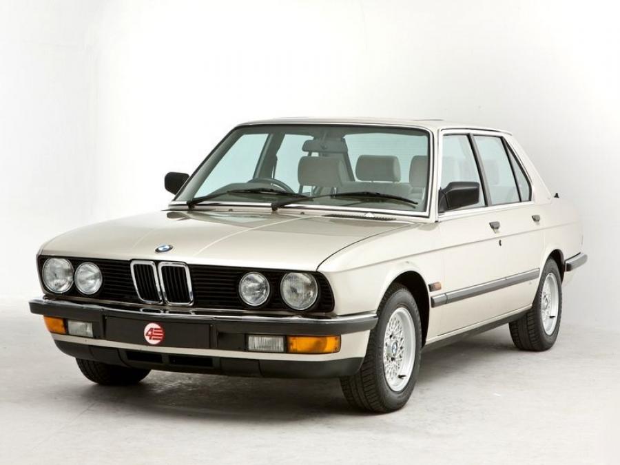  BMW 525e 1983 года  (UK) (фото 1 из 12)